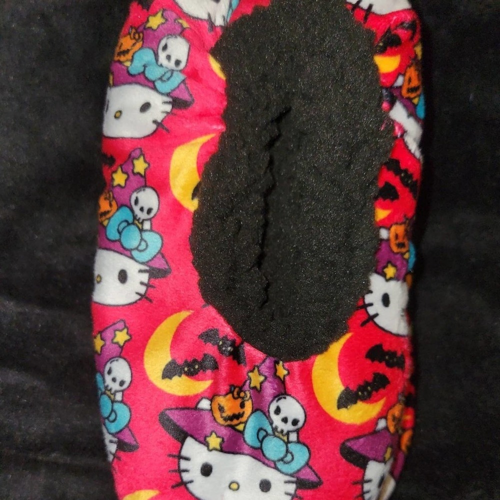 Sanrio Hello kitty slipper socks childrens size 8-13